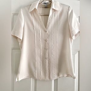 SALE Vintage Shortsleeved Blouse with Pearl Buttons